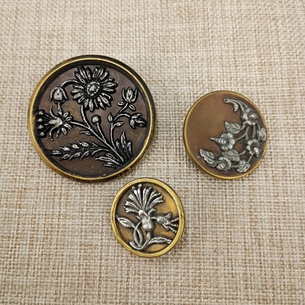 Antique Brass Tone Floral Picture Buttons Metal Applique 2-Piece Set 3 Vintage